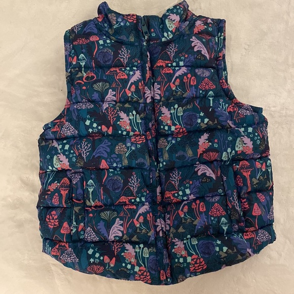 Gymboree Woodland Print Vest 5-6 - Picture 4 of 7
